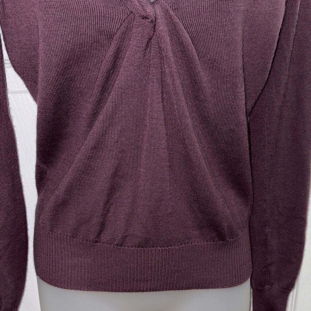 Authentic Celine 100% Cashmere V-Neck lavender Sweater Size Small - Picture 6 of 17